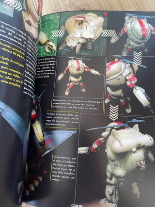 Libro Mecha Mecha Robot di Javier Molina
