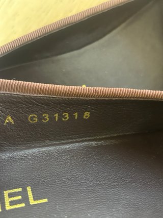 Bailarinas Chanel ante marrón y puntera burdeos 38