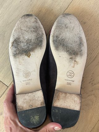 Bailarinas Chanel ante marrón y puntera burdeos 38
