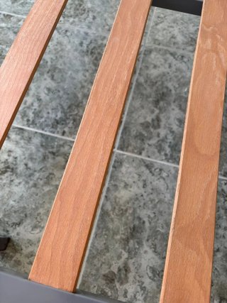 Somier de madera(2) 105 cm con patas ;dos unidades