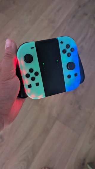 Nintendo Switch OLED Blanca + Mando Extra LED