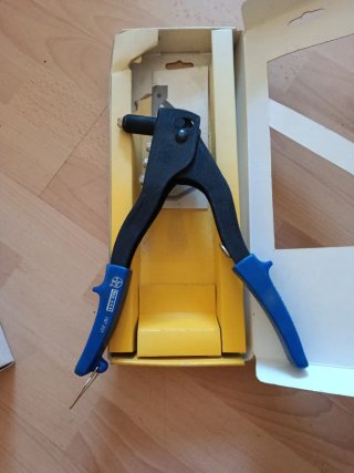 Remachadora manual LUX Basic 2,4–5 mm