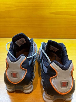 Nike Shox TL gris y naranja