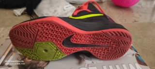 Zapatillas Baloncesto Nike Negras y Rojas