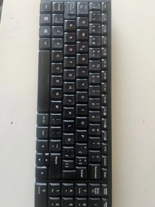 PC HP Core i7 + Monitor, Teclado y Webcam