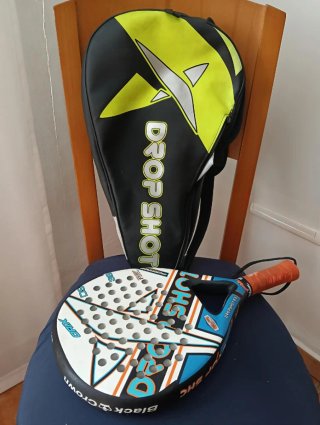 Raqueta de pádel Drop Shot y funda