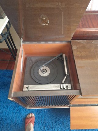 Mobile Vintage Radio con Giradischi in Legno
