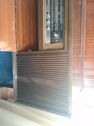 Mobile Vintage Radio con Giradischi in Legno