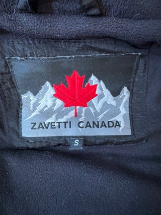 Chaqueta Zavetti Canada negra con capucha