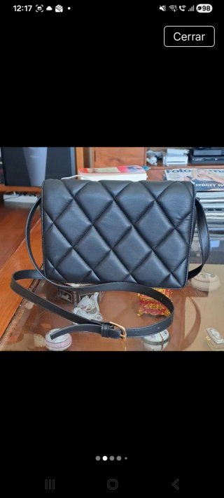 Bolso H&M negro acolchado