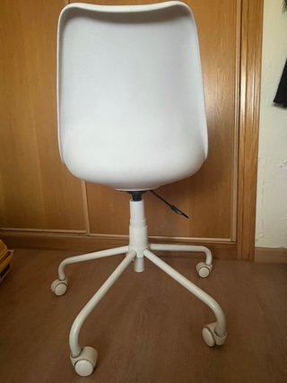 Silla de escritorio blanca moderna