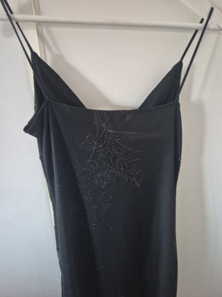 Vestido negro fiesta con pedrería