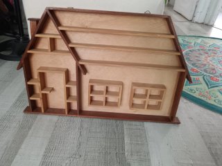 Casetta in legno per ditali/figure