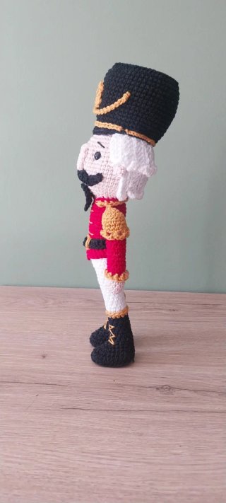 Pupazzo amigurumi soldatino Schiaccianoci