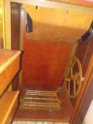 Máquina de coser antigua Wertheim