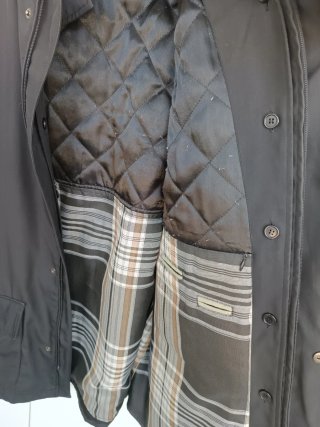 Chaqueta impermeable caballero negra