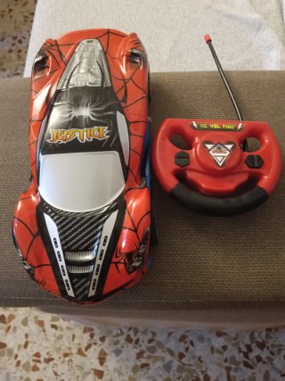 Coche RC Spiderman Justice