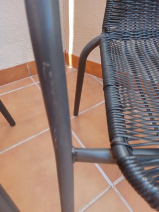 Dos sillas de jardín metal y plastico, apilable
