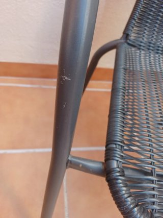 Dos sillas de jardín metal y plastico, apilable