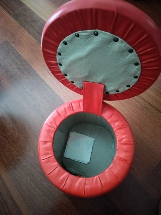 Puf/Reposapiedi in Pelle Rosso con Spazio di Archiviazione