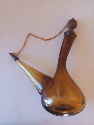 Porrón Vintage Vidrio Ámbar Cadena Tapón