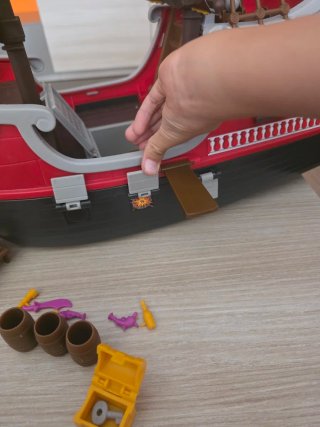 Barco Pirata Pinypon con Accesorios.