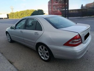 Mercedes c200k único dueño pocos km