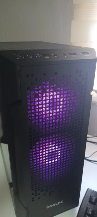 Ordenador COOLPC Negro con Luces Púrpura
