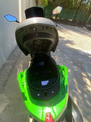 Wottan Storm 125cc Maxi Scooter Verde/Negro