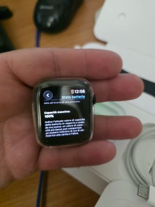 Apple Watch SE 2022 44mm. Stato batteria 100%