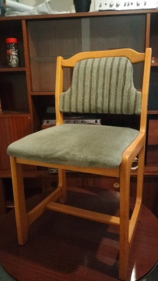 Silla tapizada vintage madera