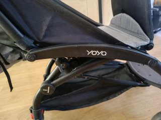 Silla de paseo  Yoya gris/negro con 2 fundas