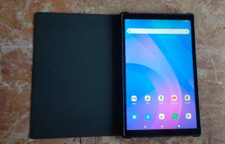 Tablet 128 GB wifi, dual sim e kit completo
