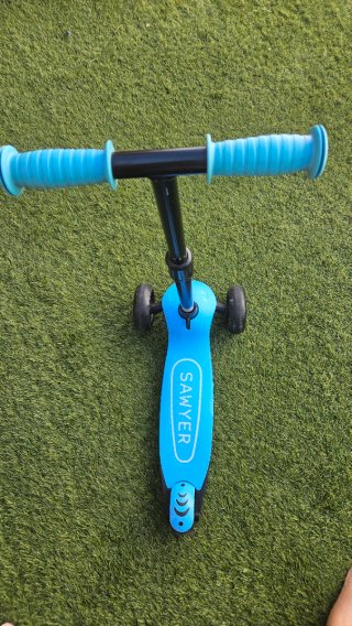 Patinete Sawyer 3 Ruedas LED Ajustable