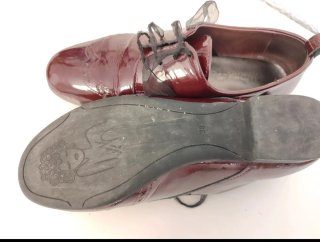Mocasines charol burdeos con lazo
