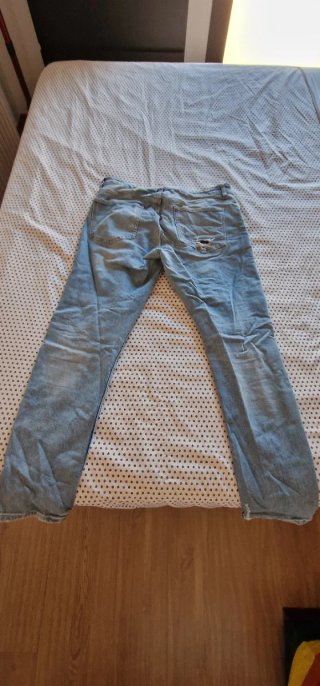Pantalón Vaquero Zara Rotos Talla 46