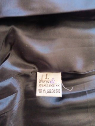 Chaqueta de polopiel mujer negra