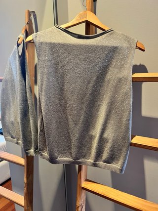 Marella Top punto sin mangas gris plata