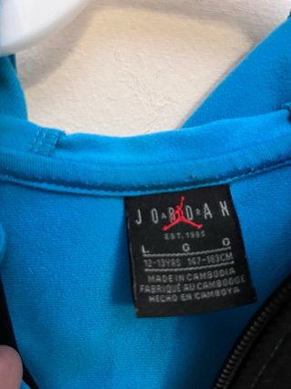 Chandal  Jordan Negro y Azul Poco usado