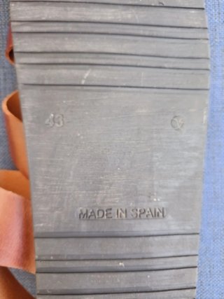 Sandalias de piel marrón T43