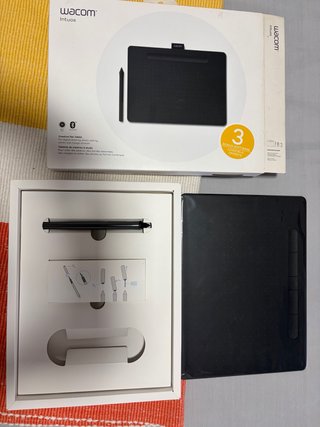 Wacom Intuos Tableta Gráfica Negra