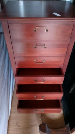 Cómoda de madera con 6 cajones
