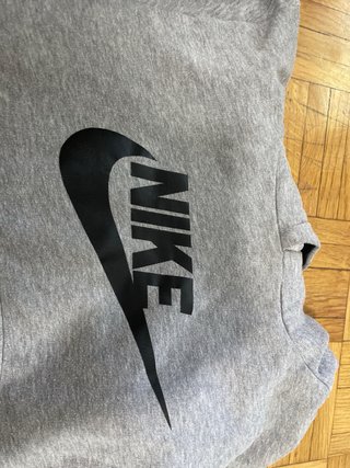 Sudadera Nike Gris con Bolsillo
