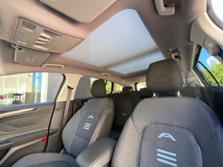 Ford Focus 2025 automatico hibrido ECO techo
