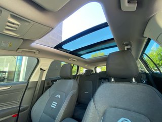 Ford Focus 2025 automatico hibrido ECO techo