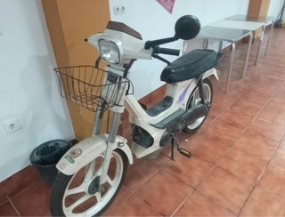 Derbi Variant Start (SIN PAPELES)