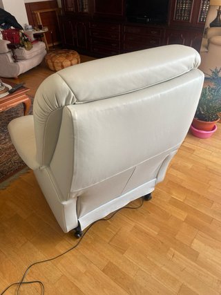 Sillón Polipiel Eléctrico Reclinable Beige