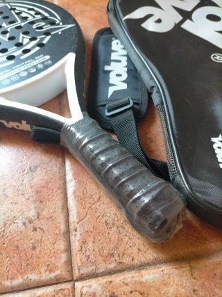 Kit pala pádel Voluve + accesorios