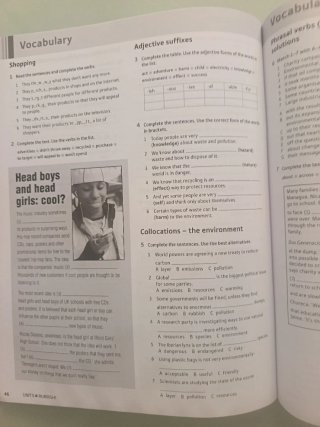 Libro inglés Distinction Workbook 2° Bachillerato.