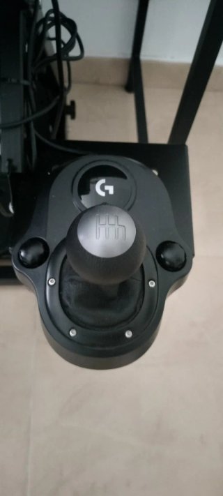 Volante Logitech G29 + Pedales + Palanca
